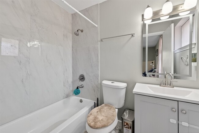 Building Photo - 12211 Chimney Rock Rd