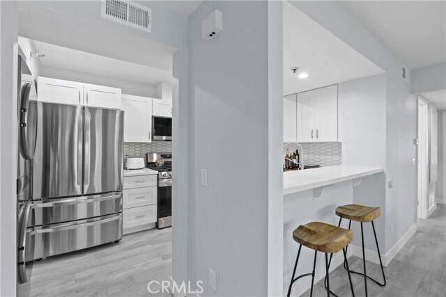Building Photo - 220 Nice Ln