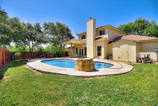 Building Photo - 5101 Cavendish Dr