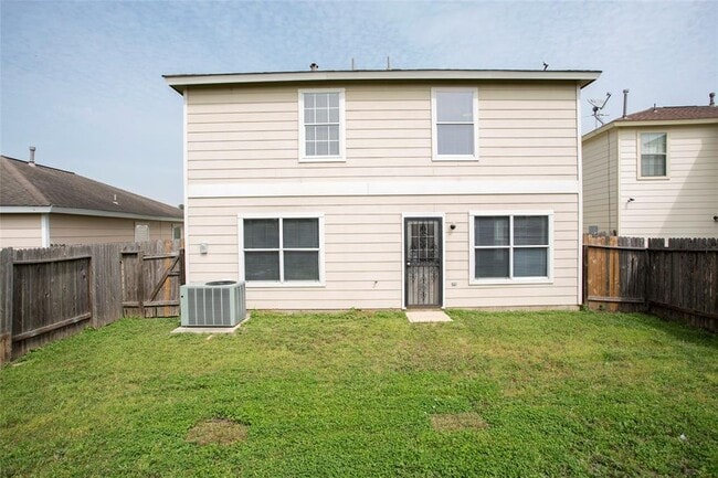 Building Photo - 8054 Arrington Forest Ln
