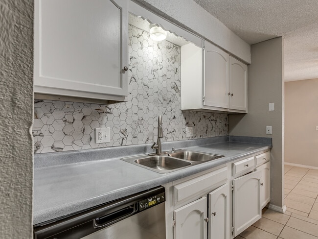 Tuscany Village - Kitchen - Tuscany Village