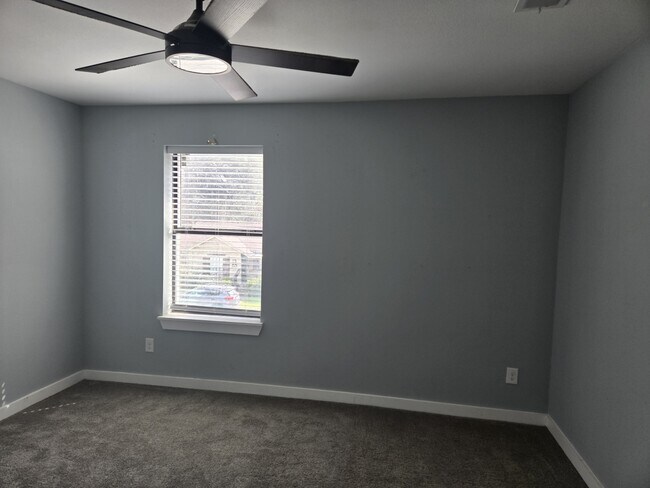 Building Photo - 1711 Herald St