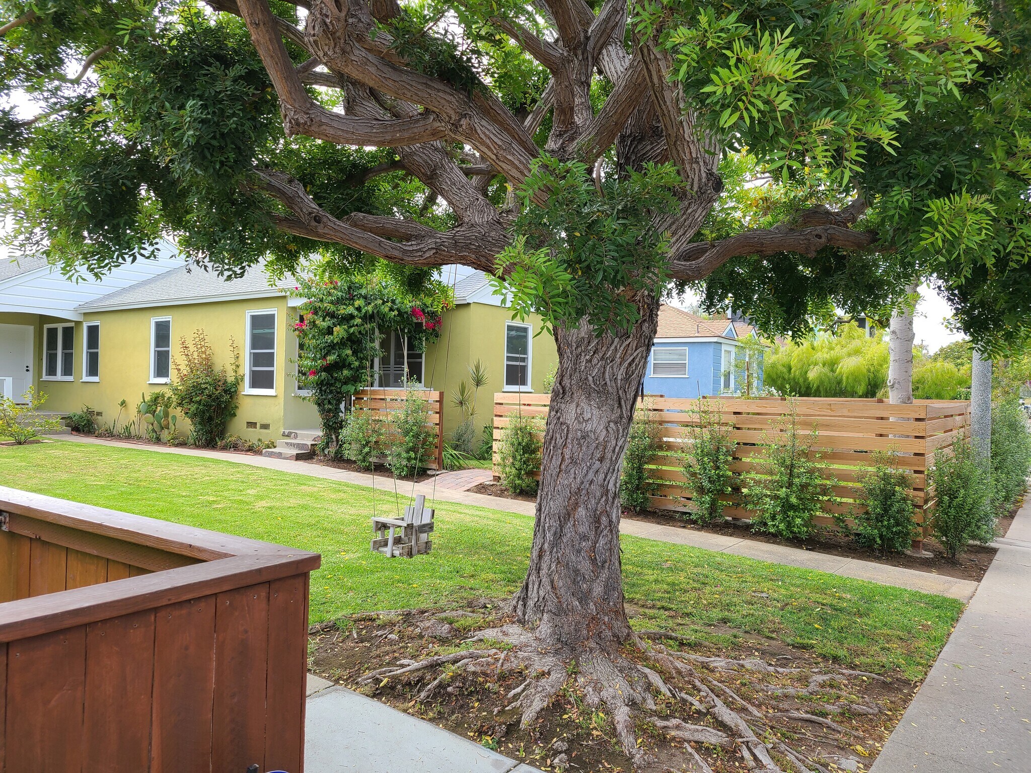 Building Photo - 8377 Dunbarton Ave