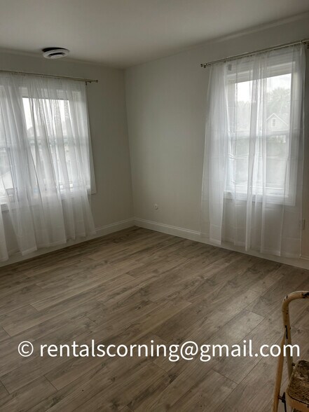 Building Photo - 184 W Pulteney St