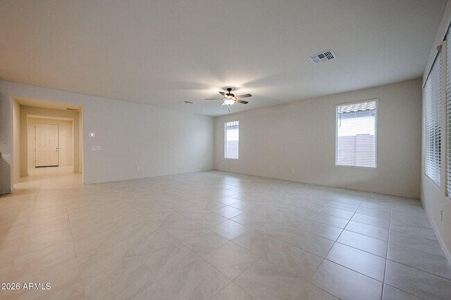 Building Photo - 7078 W Plum Rd