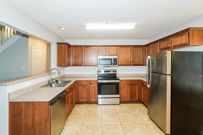 Building Photo - 10094 Cameron Ridge TR