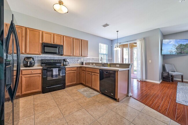 Building Photo - SHORT TERM (6.1 - 11.30) Gorgeous home in ...