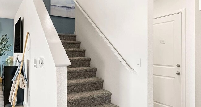 Building Photo - Spectacular New 5/3.5 Bath Available Now!