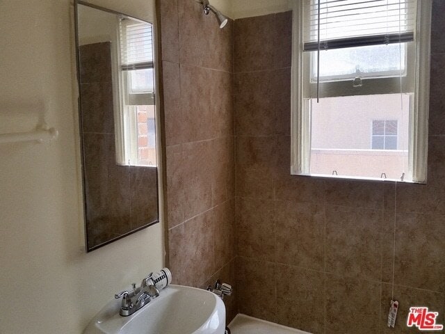 Building Photo - 329 S Manhattan Pl