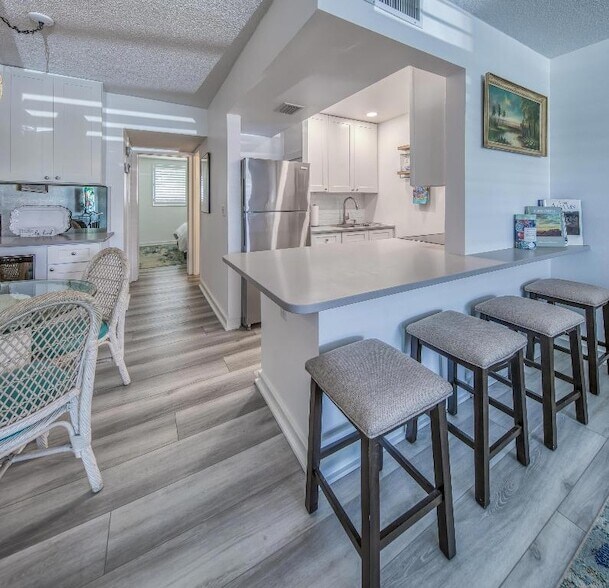 Building Photo - 2565 S Ocean Blvd