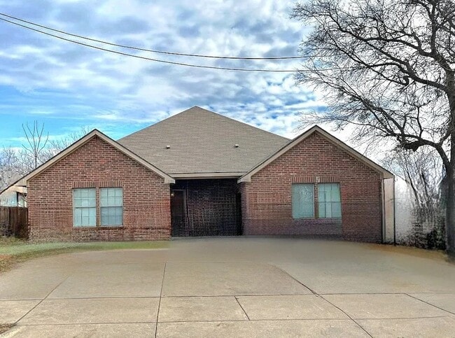 Primary Photo - 1110 Mulkey Ln