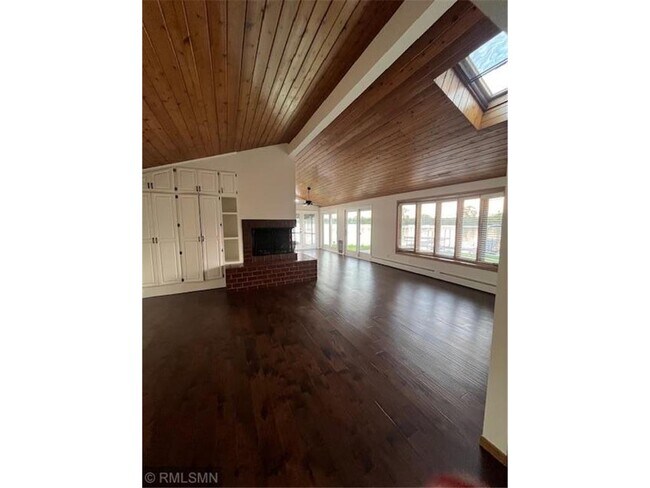 Building Photo - 17500 County Rd 101