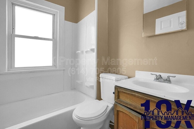 Building Photo - 2545 Sullivant Ave