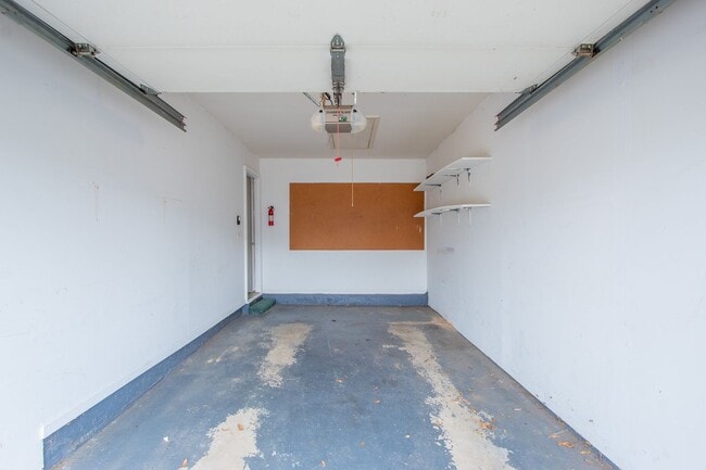 Building Photo - Charming 2-Bedroom Ranch Home with Garage and Spacious Backyard in Dover, DE