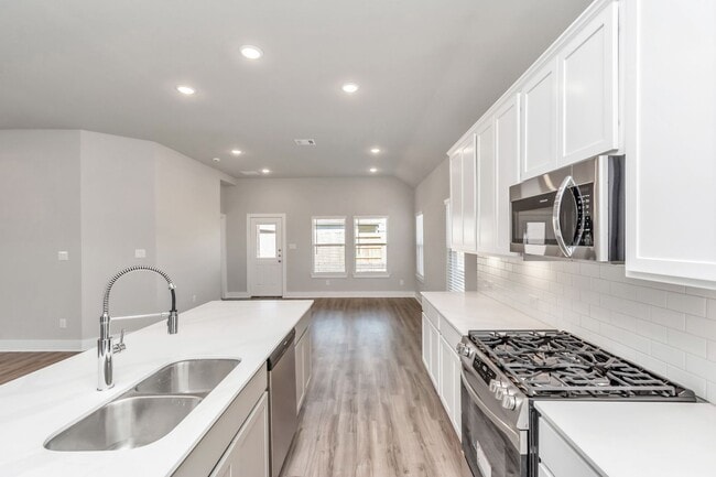 Building Photo - Welcome to the Laurel — Single-Story Living, Beautifully Elevated.
