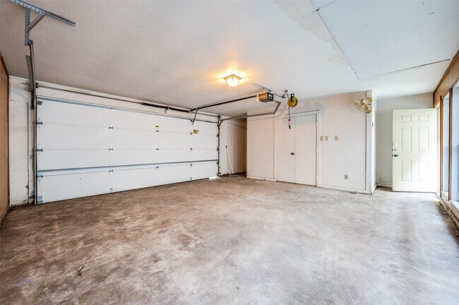Building Photo - 148 Cobblestone Row