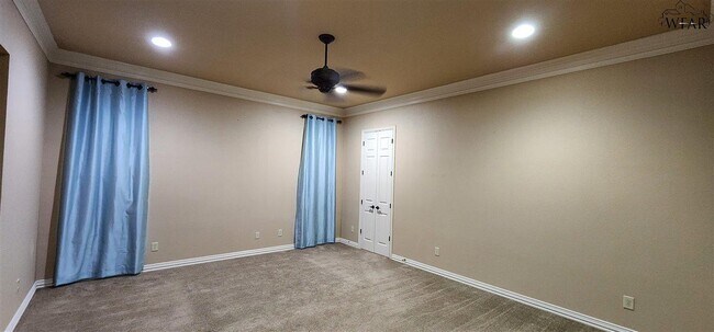 Building Photo - 1608 Tanglewood Dr