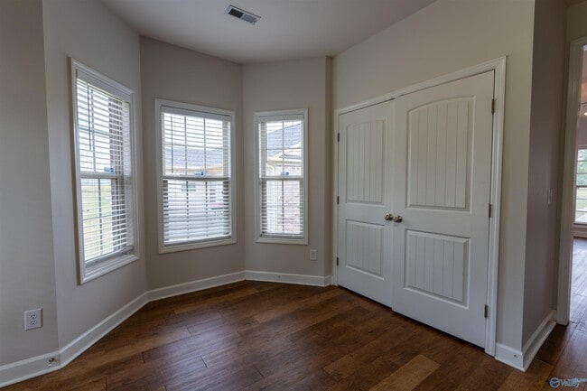 Building Photo - 105 Kaleigh Paige Cir