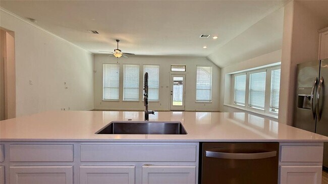 Building Photo - 13018 Hydeland Dr
