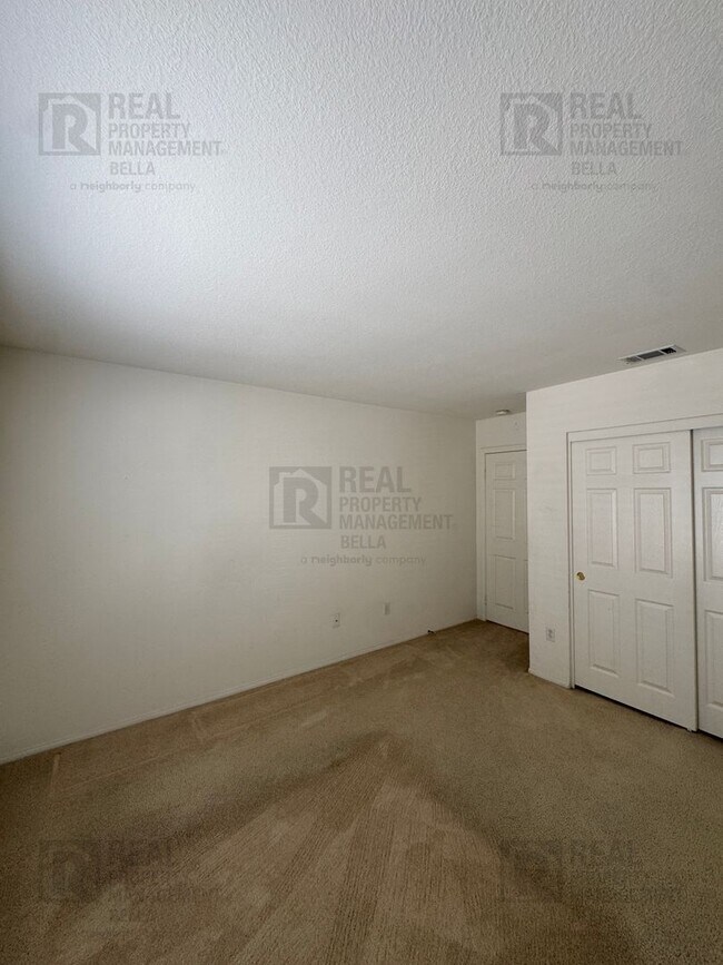 Building Photo - 1266 Euclid St