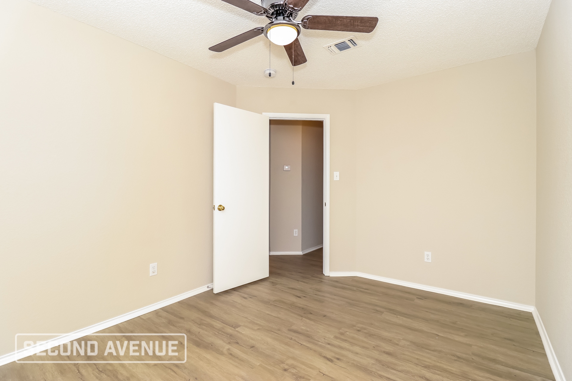 Building Photo - 3704 Garden Springs Dr