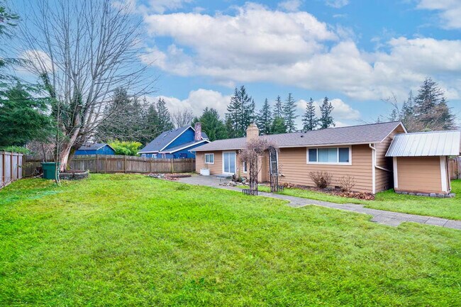 Building Photo - 629 212th St SW