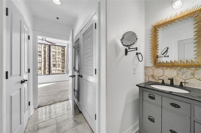 Building Photo - 3445 Stratford Rd NE