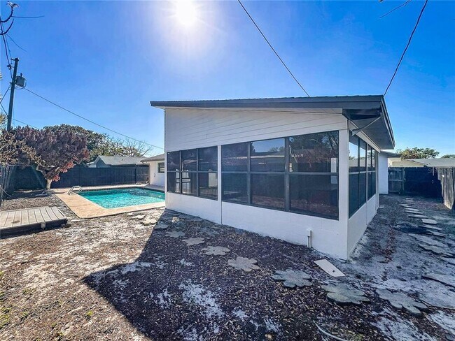 Building Photo - 3463 Arnel Dr