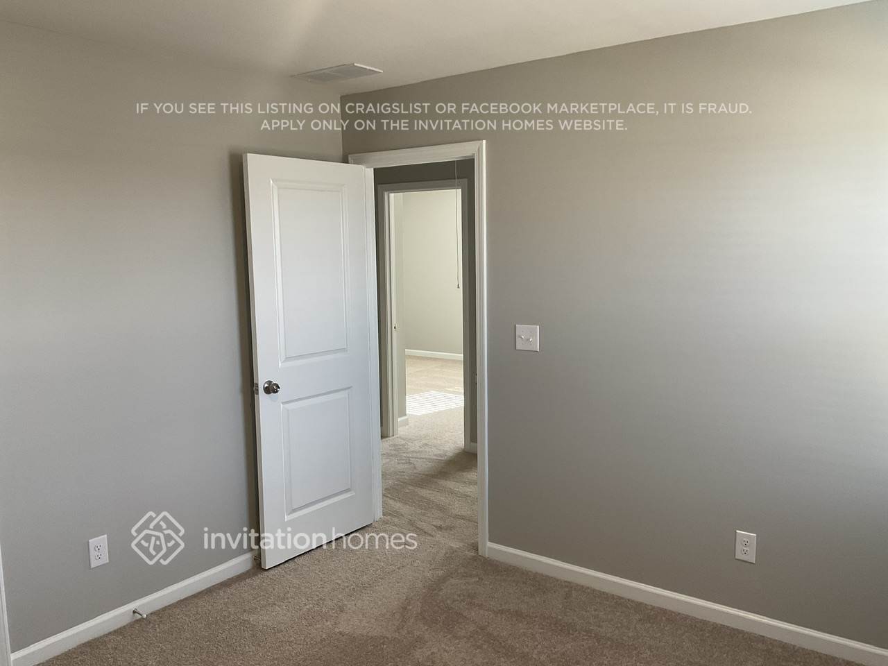 Building Photo - 513 Almere Dr