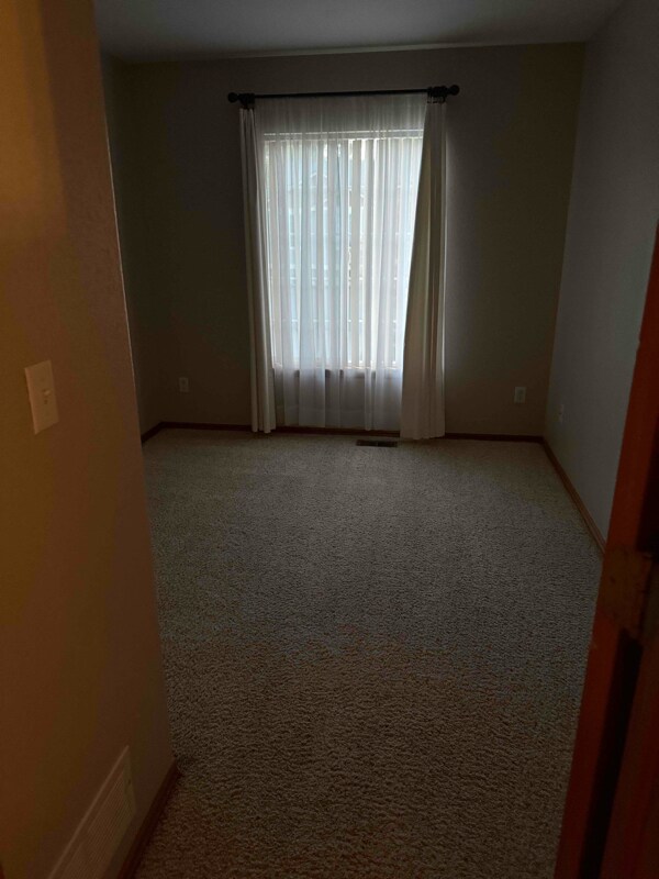 Building Photo - 9302 Wolfe Dr