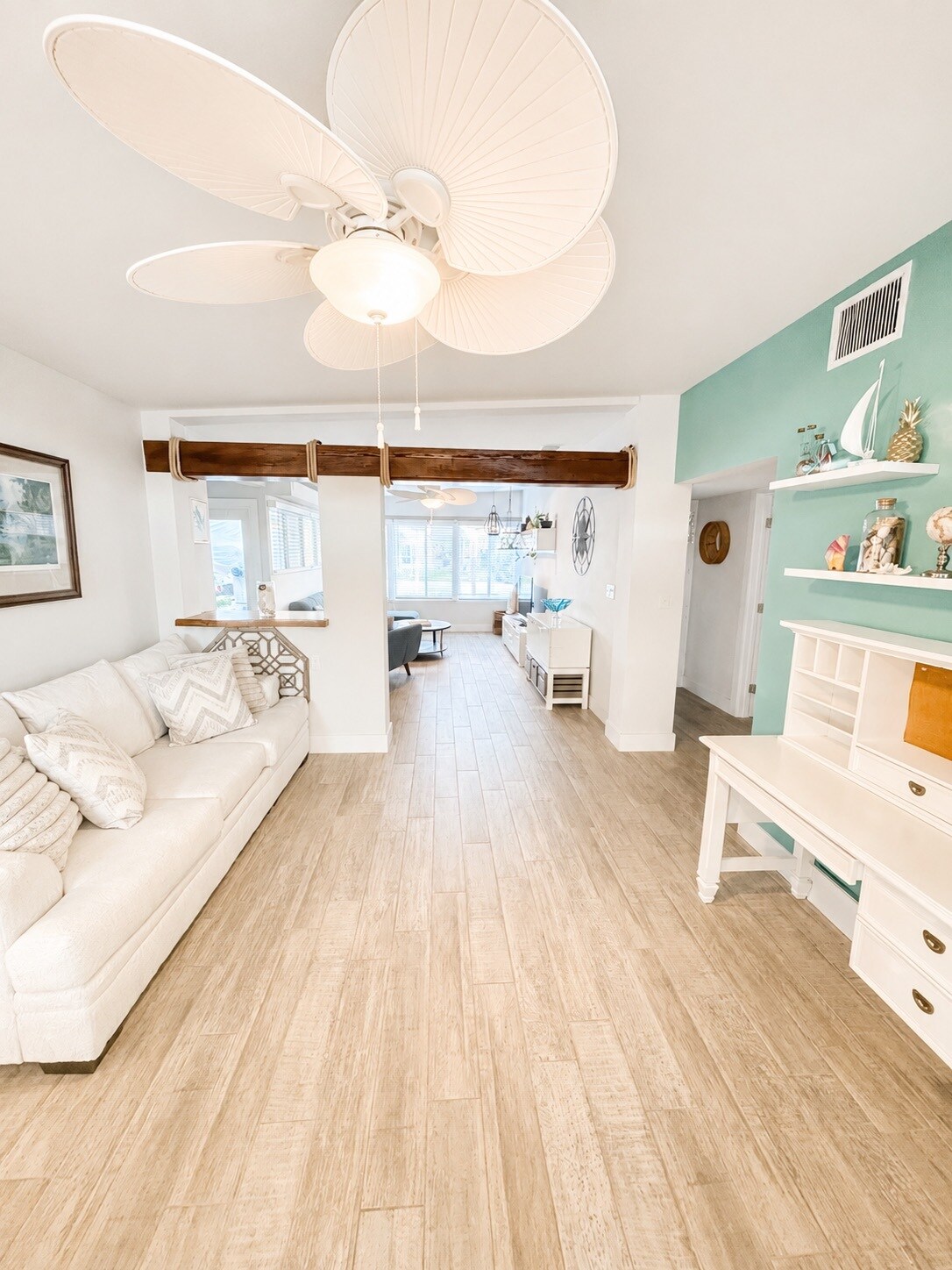 Building Photo - 14014 Marguerite Dr