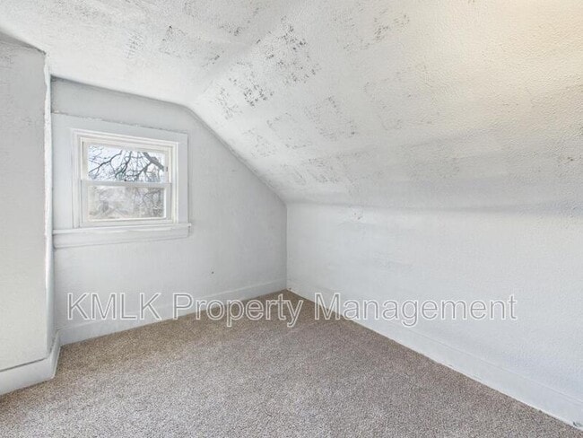 Building Photo - 2337 15th St SW