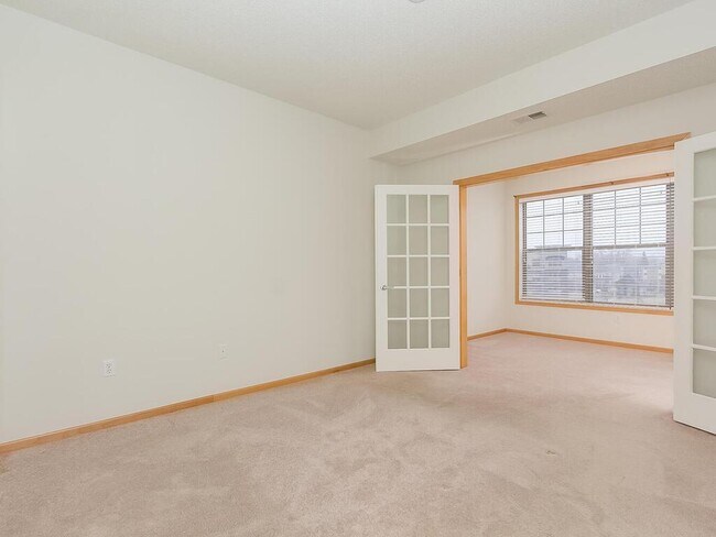 Building Photo - 3600 Wooddale Ave S