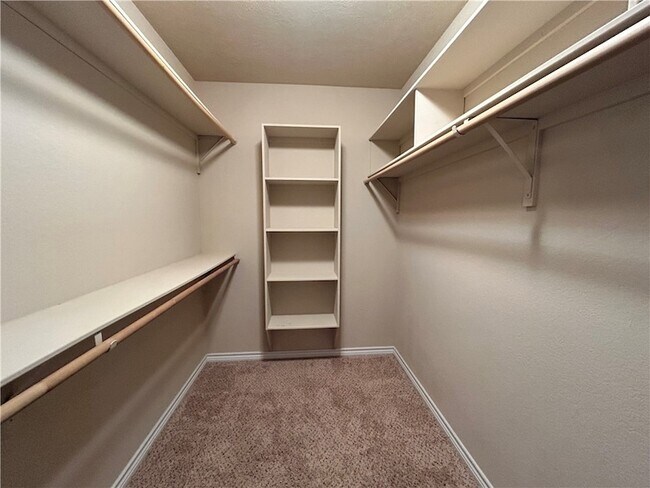 Building Photo - 1109 Pamplin Ct