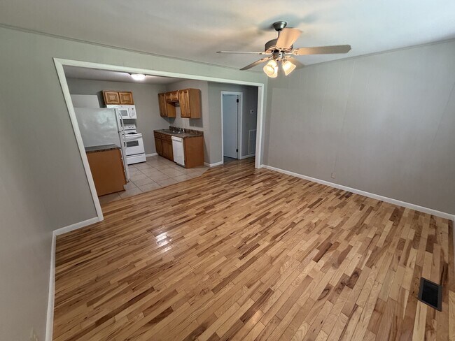 Building Photo - 171 Vulco Dr