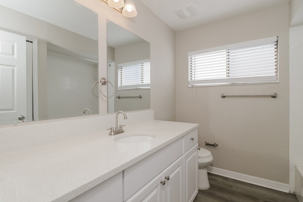 Building Photo - 13700 Whitby Rd