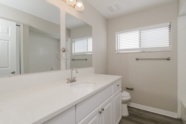 Building Photo - 13700 Whitby Rd