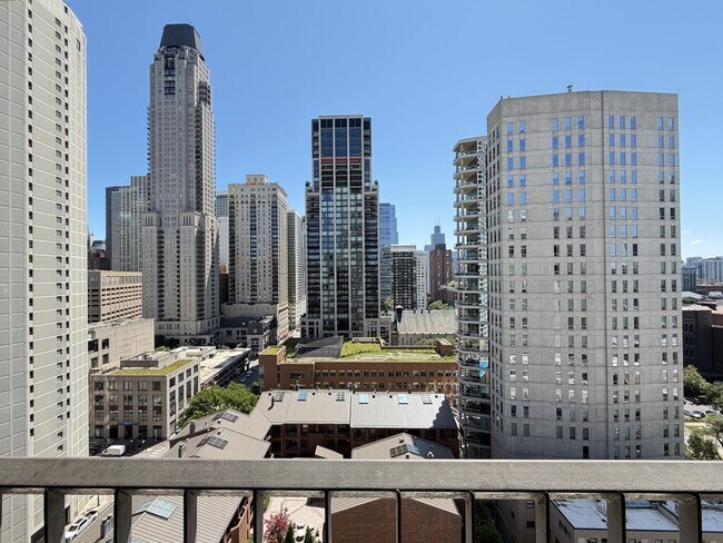 Building Photo - 1030 N State St