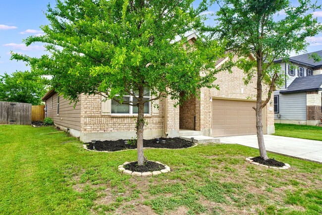 Building Photo - Charming 3-Bedroom Home in Meadows of Copp...