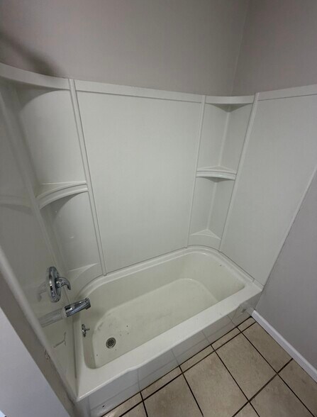 Bathroom - 1563 E 45th St