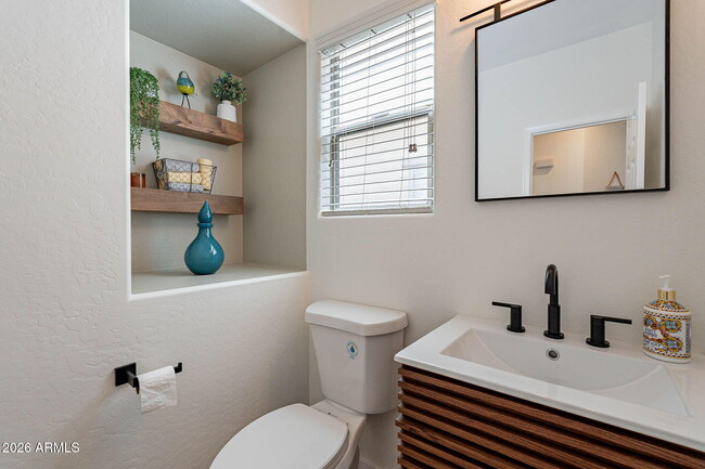 Building Photo - 5344 W Molly Ln