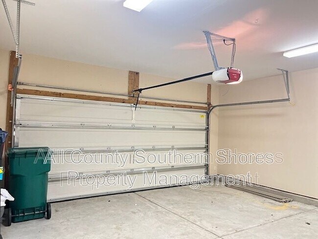 Building Photo - 1628 Fairforest Ct