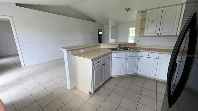 Building Photo - 3134 Canby Dr