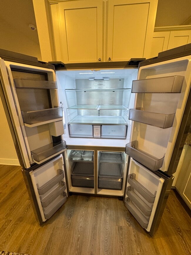 Building Photo - 3533 Sailfish Dr