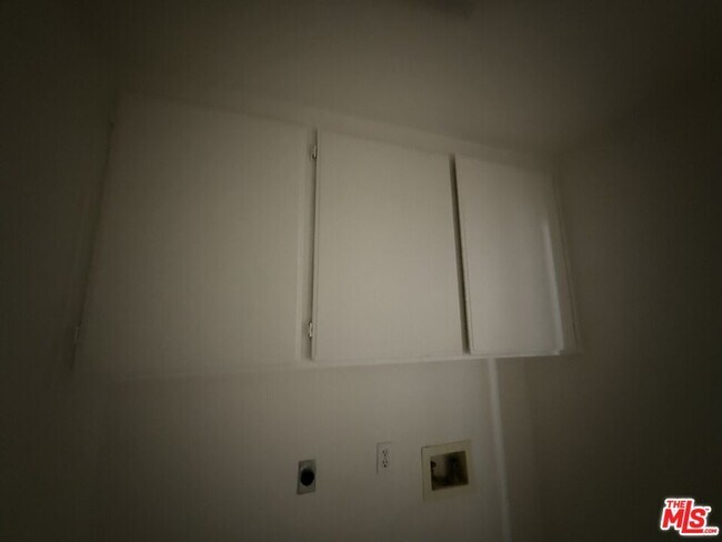 Building Photo - 3119 Fulham Ct