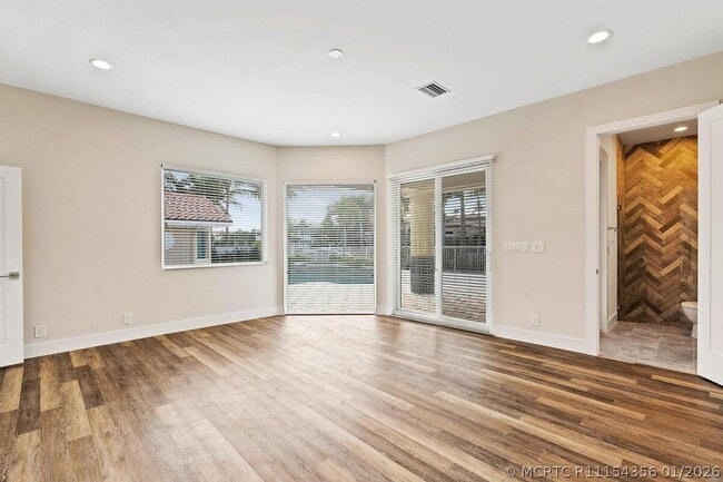 Building Photo - 533 E Alexander Palm Rd