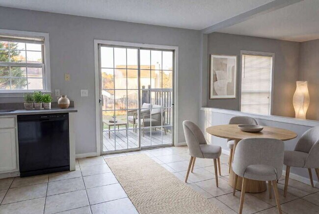 Building Photo - 370 Darter Run NW