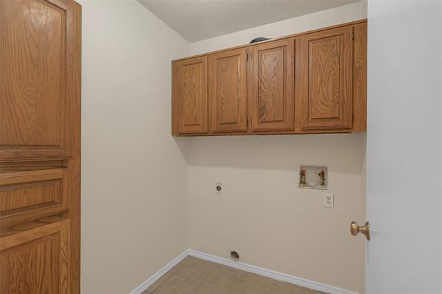 Building Photo - 7409 Meadow Creek Dr