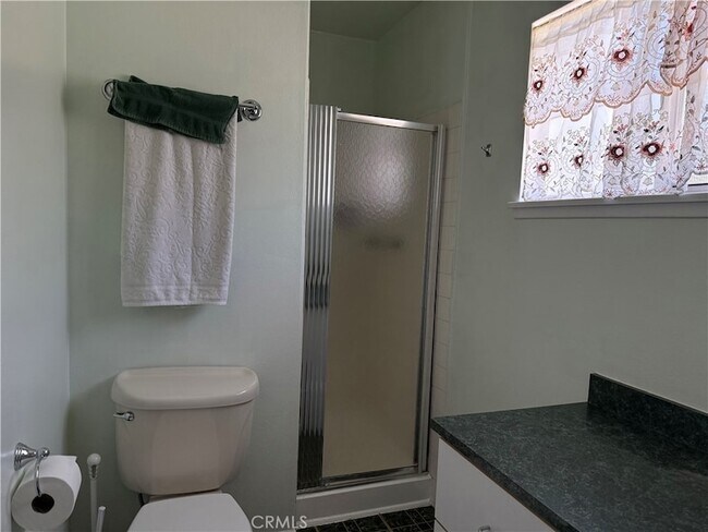 Building Photo - 11543 Swinton Ave