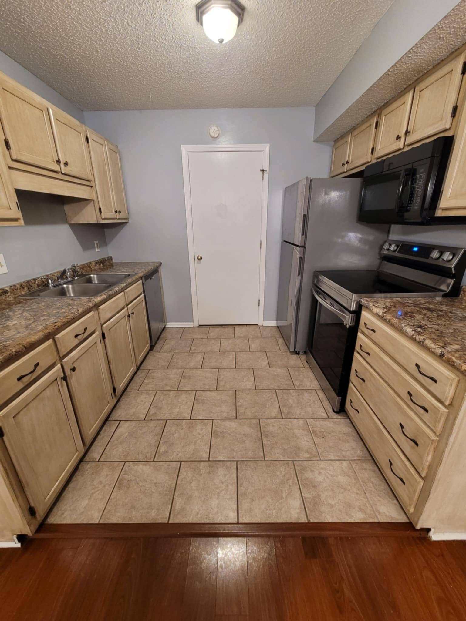 Building Photo - 3125 S Cashua Dr